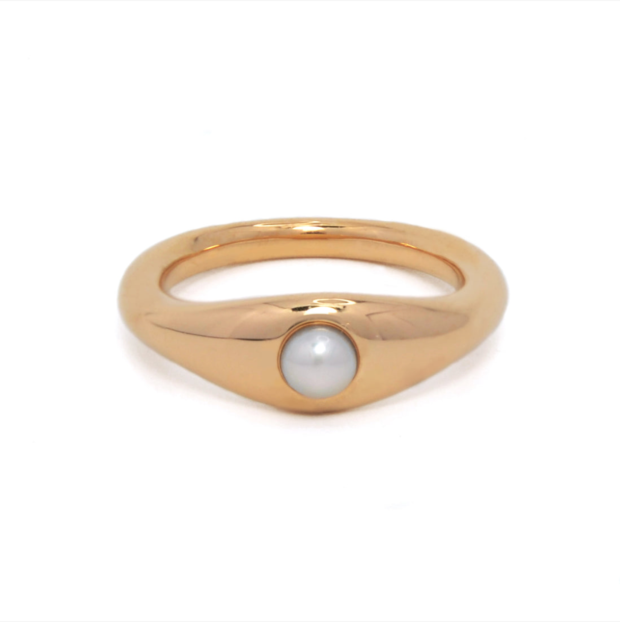 unique gold ring with pearl