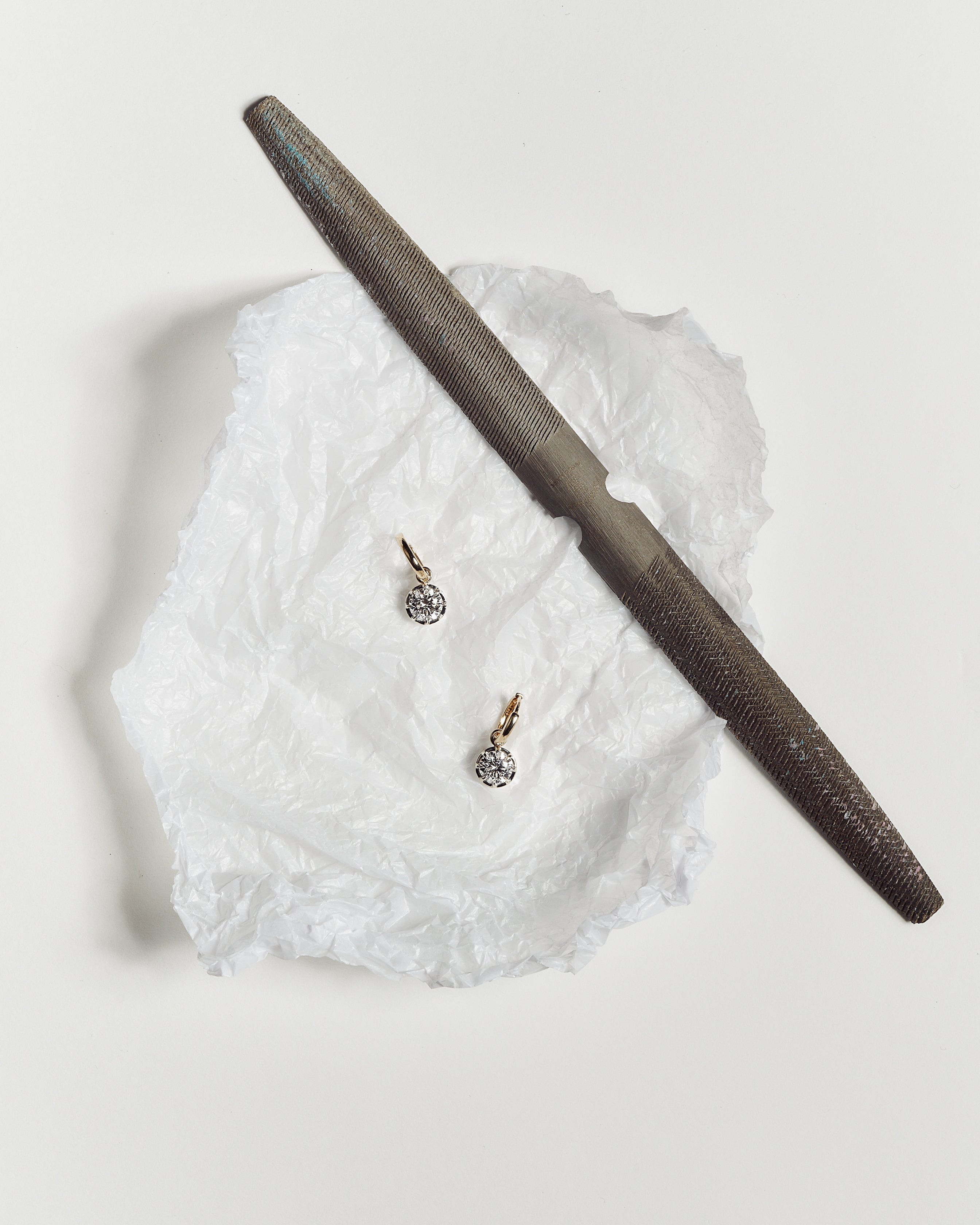 Antique Georgian drop earrings with gold setting and diamond